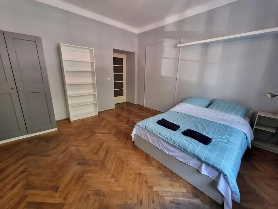 Fantastic Krk - Kr6 Room F-1
